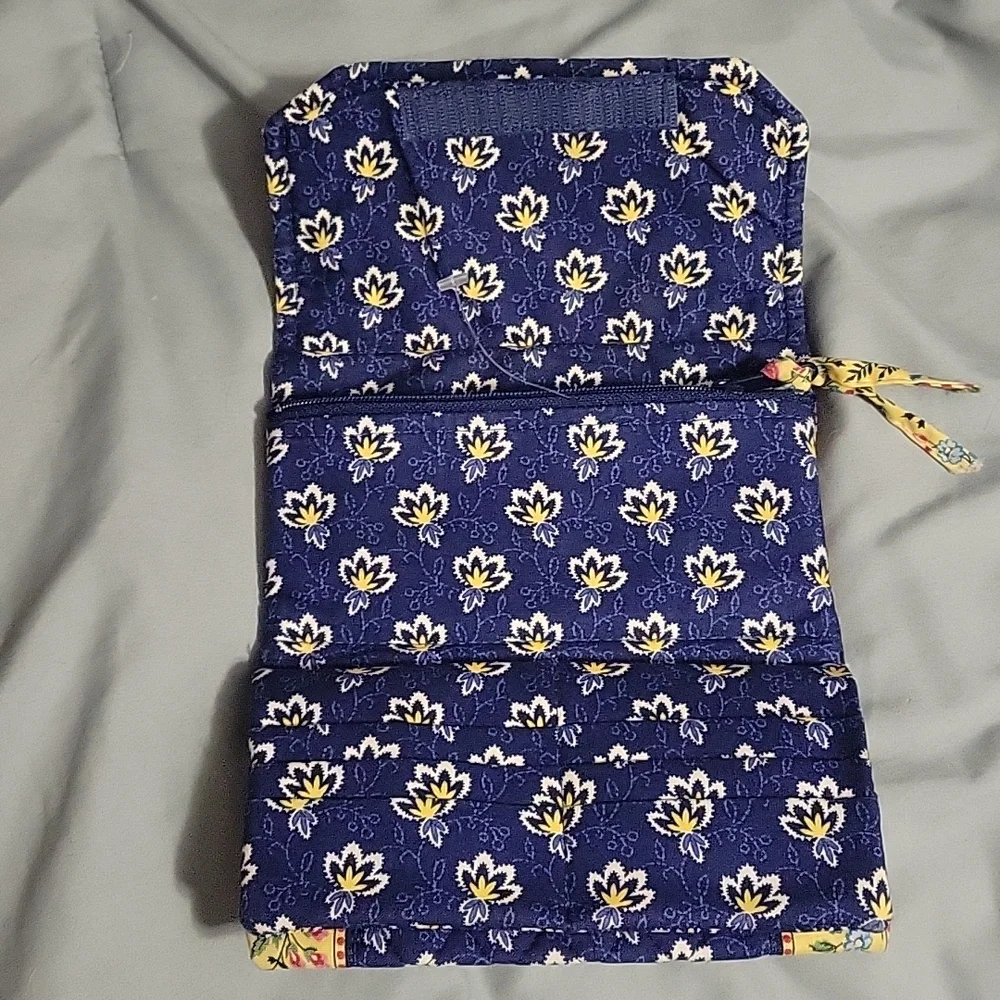 Retired Vera Bradley Maison Blue Tri-fold Clutch Wallet - Picture 3 of 7
